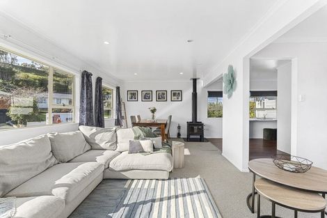 Photo of property in 6 Clearmont Crescent, Blagdon, New Plymouth, 4310