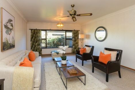 Photo of property in 719a Grove Road, Mayfair, Hastings, 4122