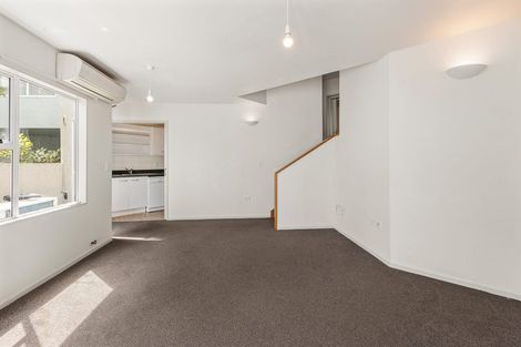 Photo of property in 12b Roxburgh Street, Mount Victoria, Wellington, 6011