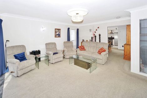 Photo of property in 8 Randell Place, Te Puke, 3119