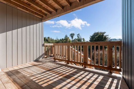 Photo of property in 28 Johns Creek Crescent, Silverdale, 0932