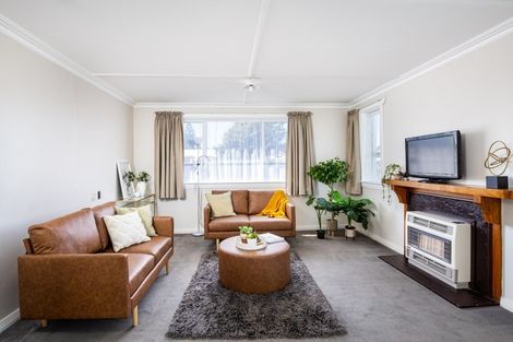 Photo of property in 6 High Street West, Waitara, 4320