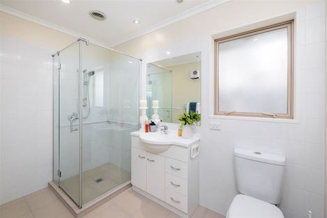 Photo of property in 6a Sunningvale Lane, Ilam, Christchurch, 8053