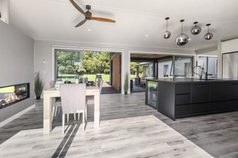 Photo of property in 20 Lancewood Way, Kinloch, Taupo, 3377