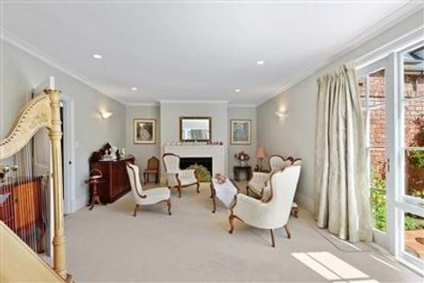 Photo of property in 12 Makora Street, Fendalton, Christchurch, 8041