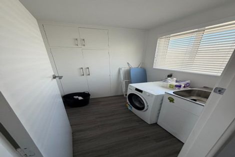 Photo of property in 1/272 Main North Road, Redwood, Christchurch, 8051