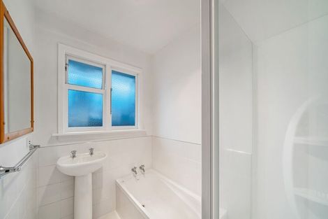 Photo of property in 10 Burnside Crescent, Burnside, Christchurch, 8053