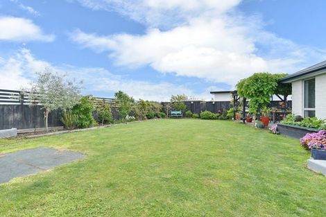 Photo of property in 27 Westpark Boulevard, Rangiora, 7400