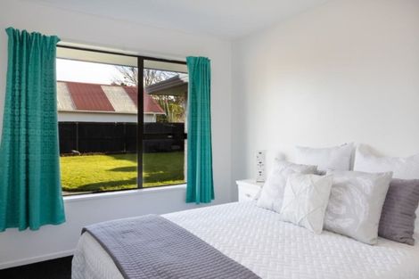 Photo of property in 2 Flaxwood Lane, Waltham, Christchurch, 8023