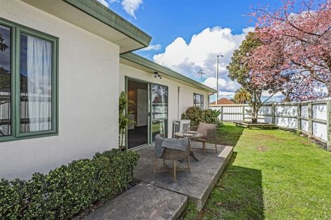 Photo of property in 214 Grove Road, Mayfair, Hastings, 4122