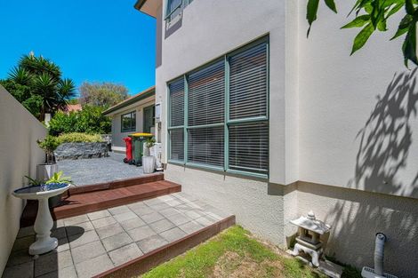 Photo of property in 32 Parkwood Crescent, Gulf Harbour, Whangaparaoa, 0930