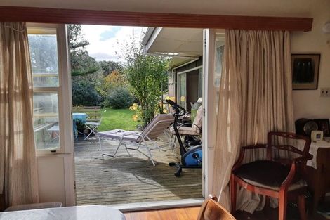 Photo of property in 17 Rangihiroa Street, Waikanae Beach, Waikanae, 5036