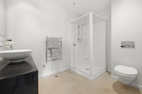 Photo of property in 12/72e Devonport Road, Tauranga, 3110