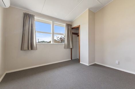 Photo of property in 7 Betty Place, Aranui, Christchurch, 8061