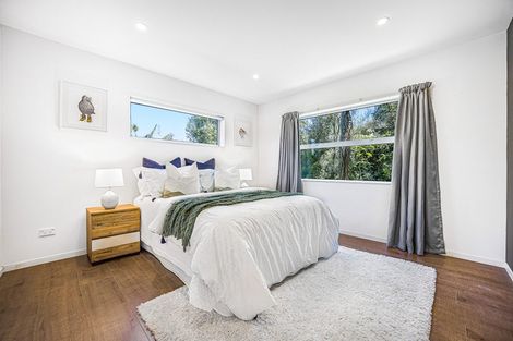 Photo of property in 28 Shah Place, Glen Eden, Auckland, 0602