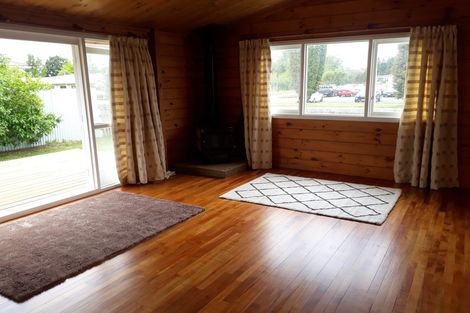 Photo of property in 23 Te Rangitautahanga Road, Turangi, 3334