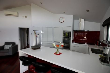 Photo of property in 18 Ringwood Place, Whitianga, 3510