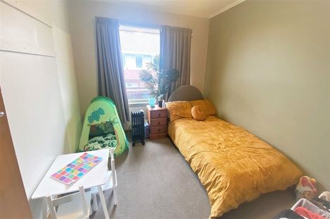 Photo of property in 8 Glenora Place, Hornby, Christchurch, 8042