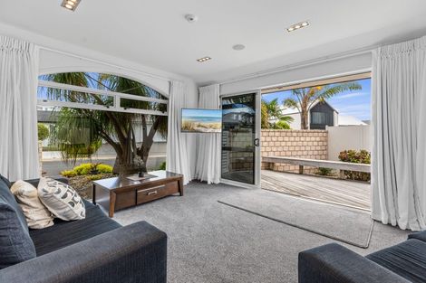 Photo of property in 49 Oceania Sands Way, Papamoa Beach, Papamoa, 3118