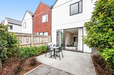 Photo of property in 25 Ron Deal Way, Epuni, Lower Hutt, 5011