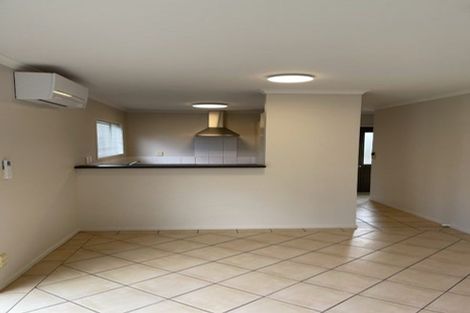 Photo of property in 41 Tiri Tiri Road, Birkdale, Auckland, 0626