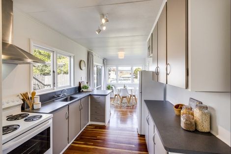 Photo of property in 1 Palmerston Road, Havelock North, 4130