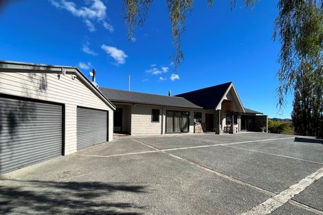 Photo of property in 454 Spooners Hill Road, Taihape, 4795