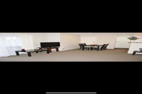 Photo of property in 1/9-11 Masterton Road, Rothesay Bay, Auckland, 0630