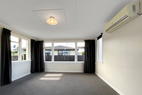 Photo of property in 30 Cargill Street, Waikiwi, Invercargill, 9810