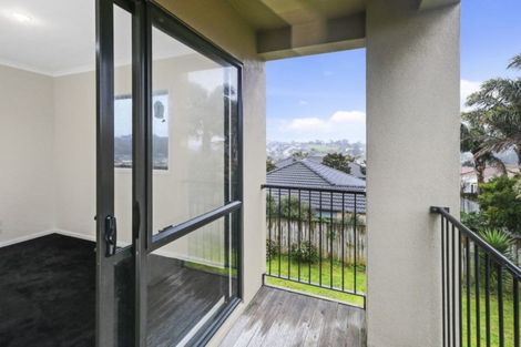 Photo of property in 13 Hercules Drive, Henderson, Auckland, 0612