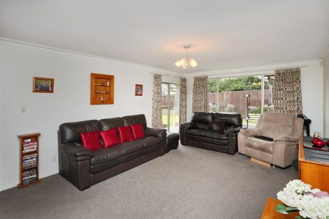 Photo of property in 41a Lake Terrace Road, Burwood, Christchurch, 8061