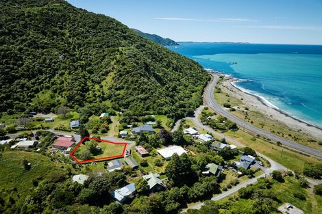 Photo of property in 13 Makura Road, Goose Bay, Kaikoura, 7374