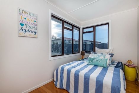 Photo of property in 12 Pomaria Road, Henderson, Auckland, 0610