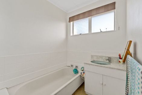 Photo of property in 6 Yates Street, Otaki Beach, Otaki, 5512
