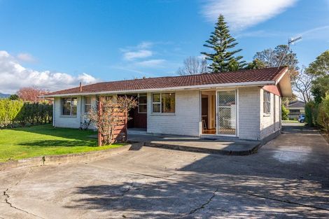 Photo of property in 18 Nimmo Avenue West, Waikanae, 5036