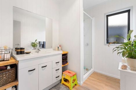 Photo of property in 125 Ngaio Drive, Matarangi, Whitianga, 3592