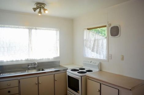 Photo of property in 1/88 Velma Road, Hillcrest, Auckland, 0627