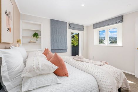 Photo of property in 112 Eden Street, Island Bay, Wellington, 6023