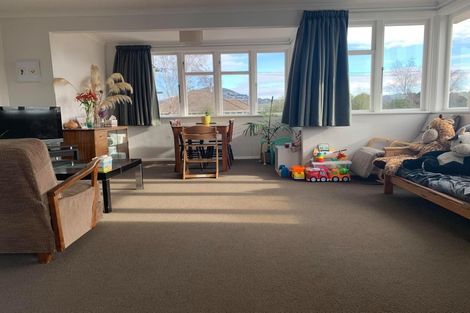 Photo of property in 28 Burgess Street, Green Island, Dunedin, 9018