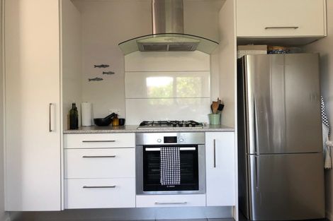 Photo of property in 3/3 Argyle Terrace, Milford, Auckland, 0620