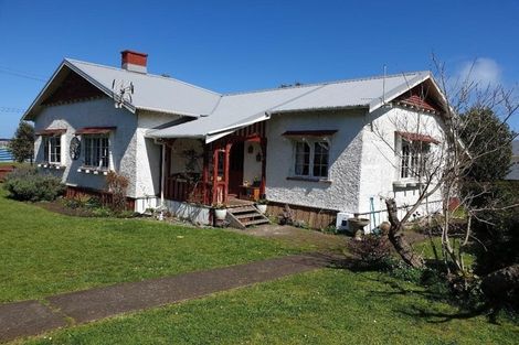 Photo of property in 21 Egmont Street, Patea, 4520