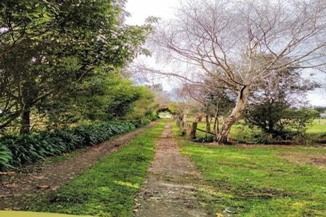Photo of property in 211 Muhunoa Road West, Ohau, Levin, 5570