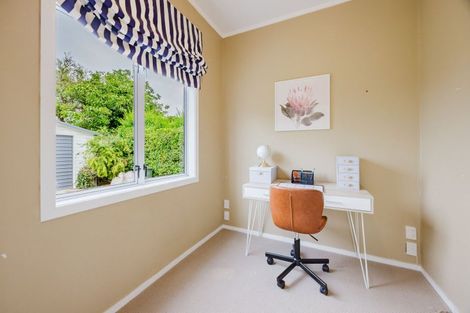 Photo of property in 14 Francis Drake Street, Waipukurau, 4200