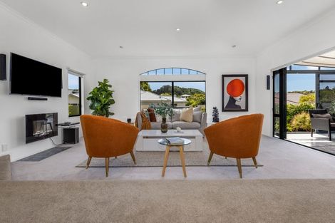 Photo of property in 6 Mariners Way, Whitby, Porirua, 5024