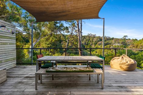 Photo of property in 9 Ferndale Avenue, Leigh, 0985