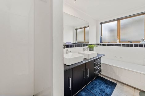 Photo of property in 10 Neri Crescent, Pomare, Rotorua, 3015