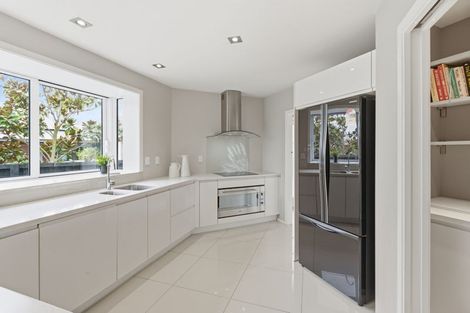 Photo of property in 481 Avonhead Road, Avonhead, Christchurch, 8042