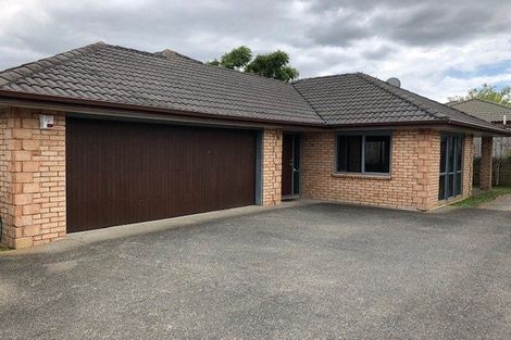 Photo of property in 12 Glastry Close, East Tamaki Heights, Auckland, 2016