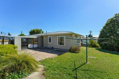 Photo of property in 14 Totara Street, Otaki, 5512