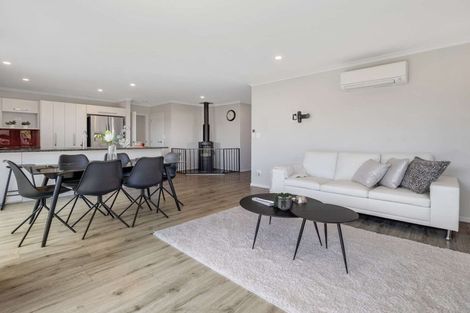 Photo of property in 27 Newman Road, Rolleston, 7614